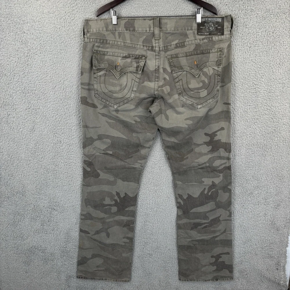 Vintage Y2K USA True Religion Mens Ricky Camo Jeans 40x34 Flap Pockets Baggy